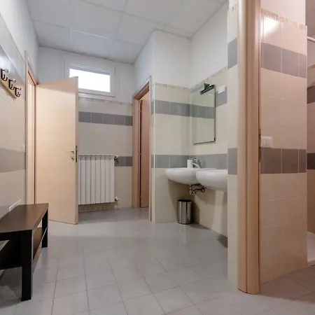 Ostello La Sosta Hostel *